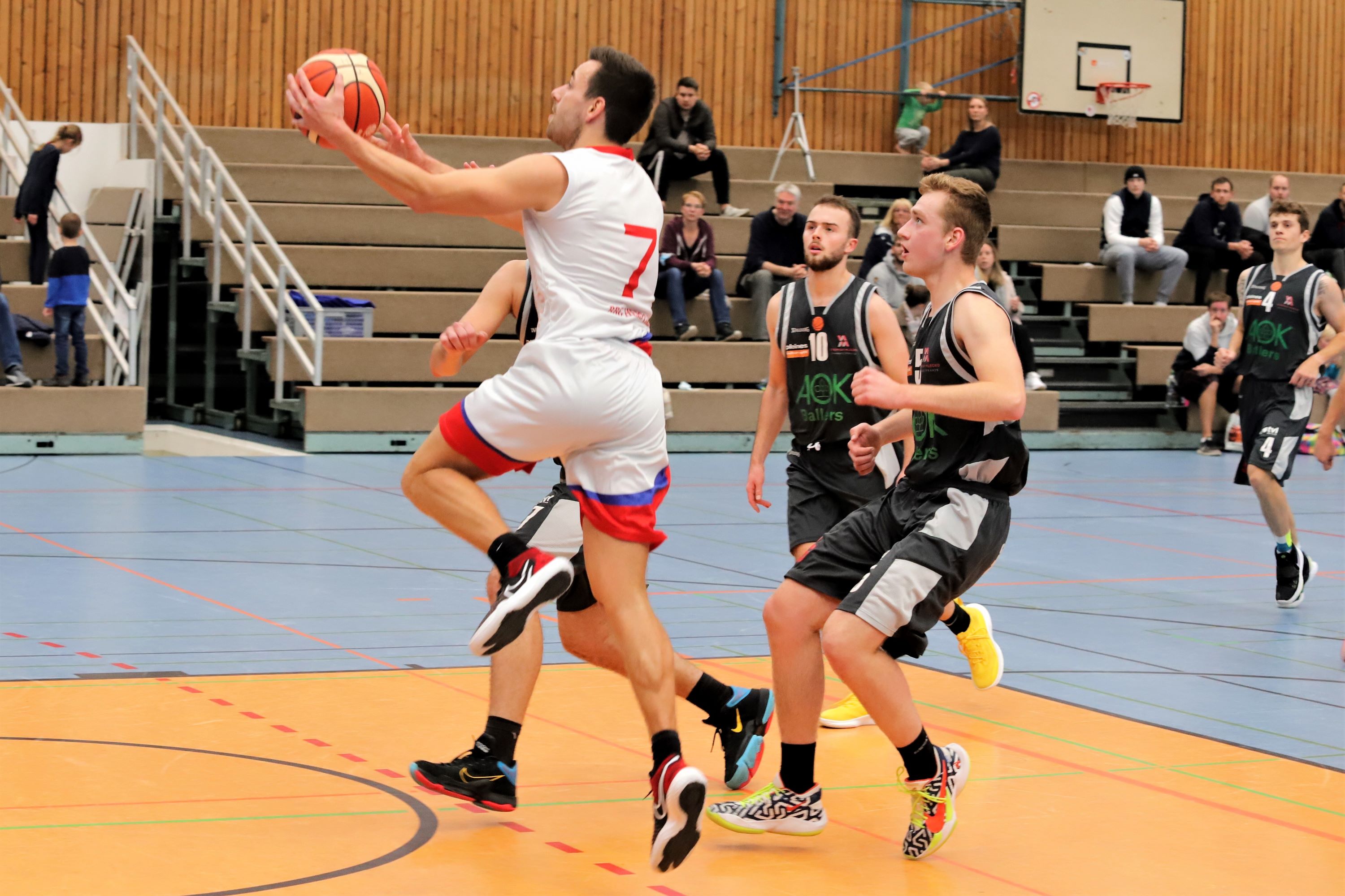 Herren 2: Sieg im Topspiel