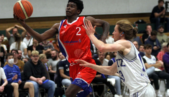 Mit starker und schwacher Halbzeit ins Playoff-Finale