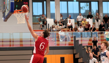 Leon Anbinder Dunk