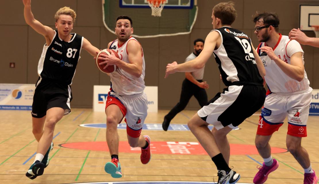 Die Dreipunktlinie glühte - H2 gewinnt souverän in Lüdenscheid mit 106:85